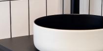 Vivienne quo architecture d'intérieure moderne salle de bain évier noir douche sol chauffant 